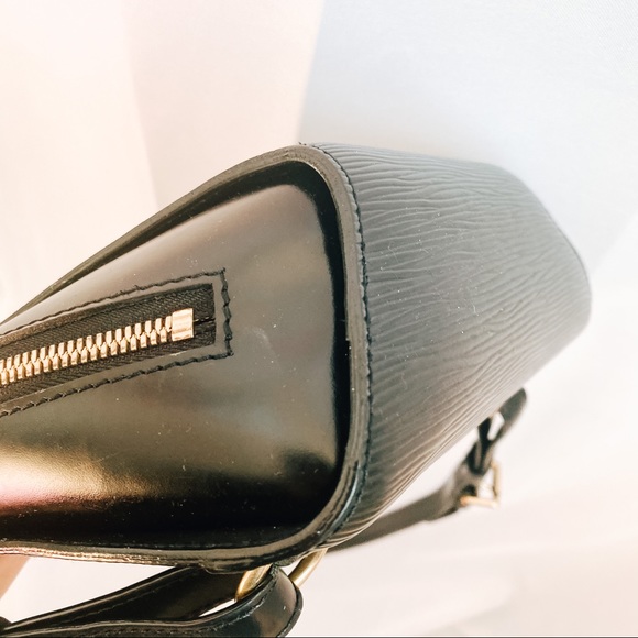 Louis Vuitton epi mabillon backpack M52232 - Picture 6 of 11